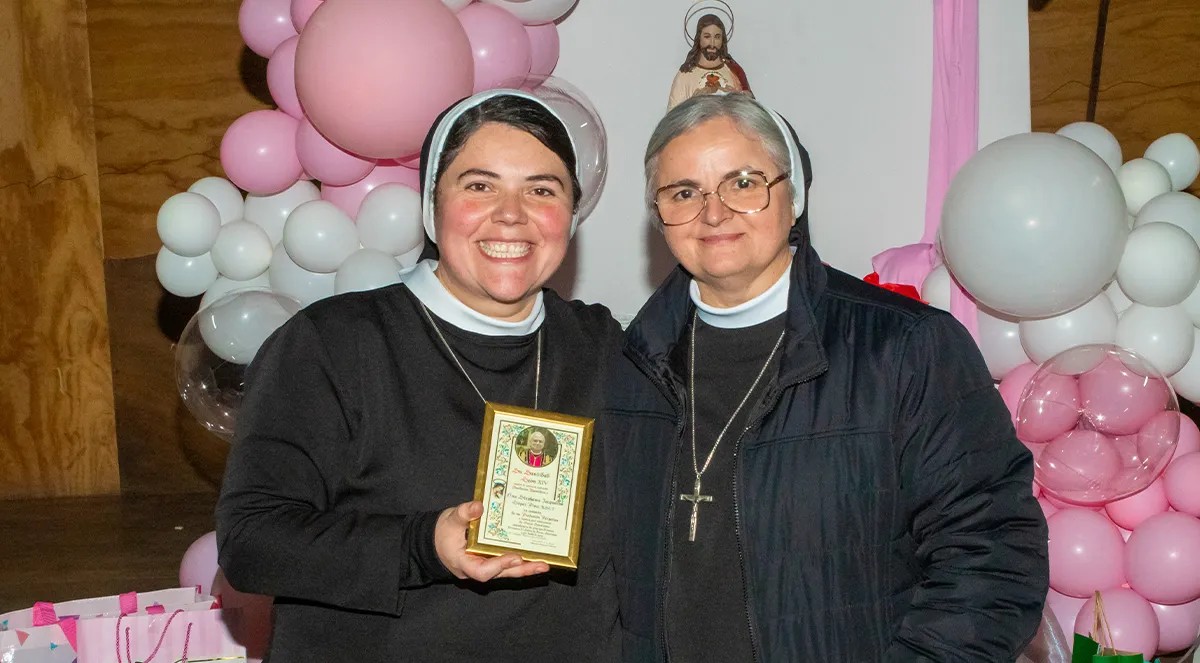Hna. Stephanie Jacqueline López Pino professa votos perpétuos no Chile